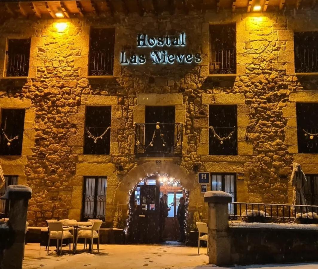 Hostal Las Nieves Salduero Extérieur photo