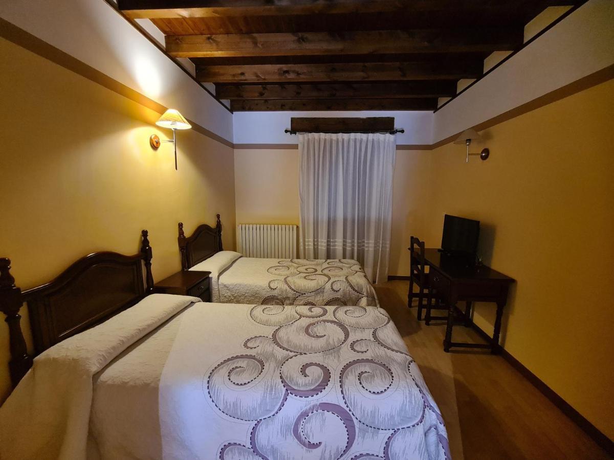 Hostal Las Nieves Salduero Extérieur photo