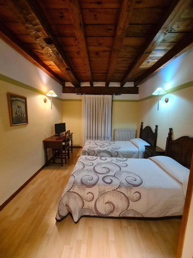 Hostal Las Nieves Salduero Extérieur photo