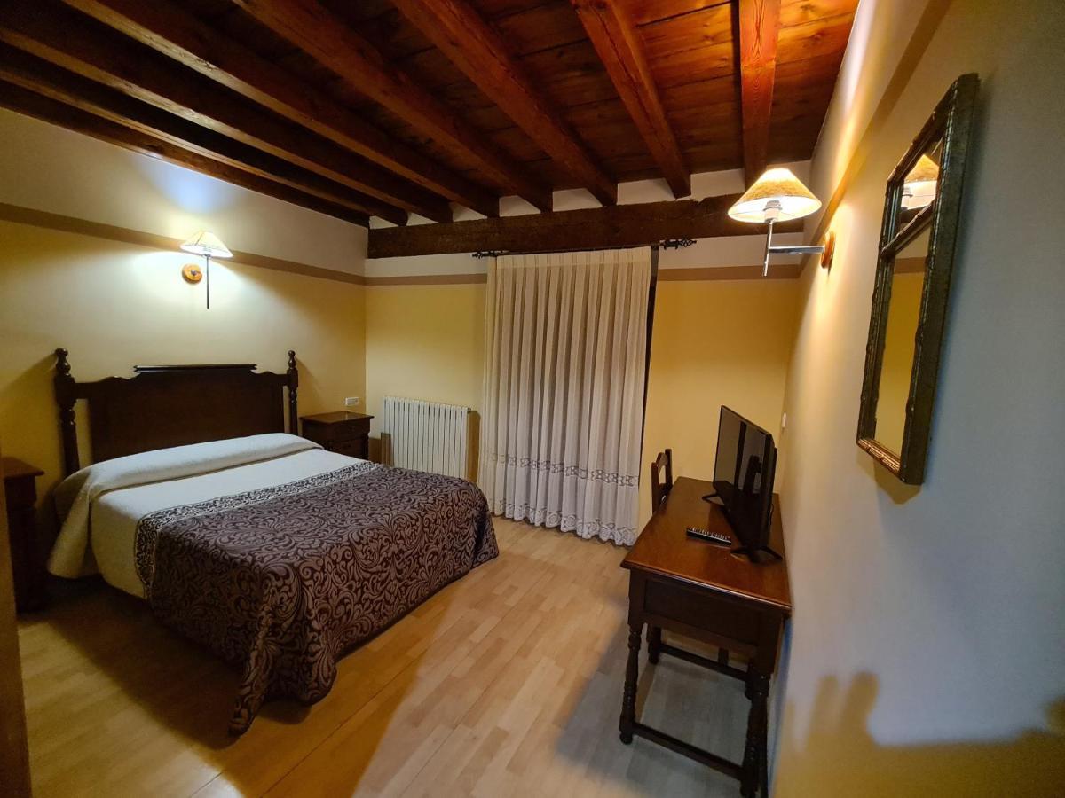 Hostal Las Nieves Salduero Extérieur photo