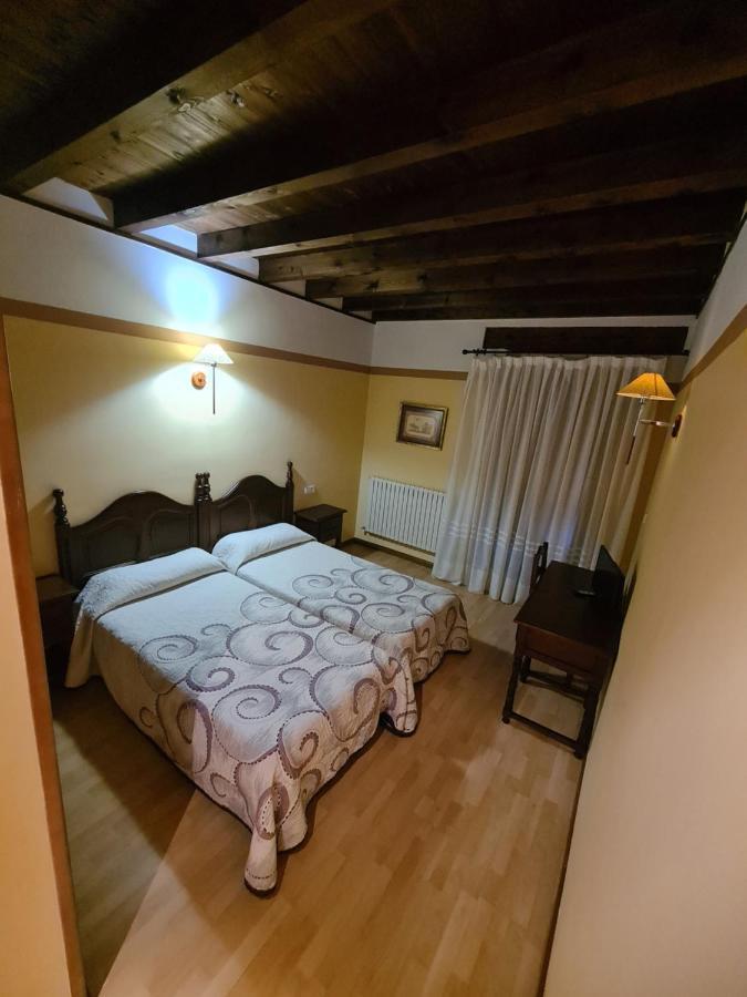Hostal Las Nieves Salduero Extérieur photo